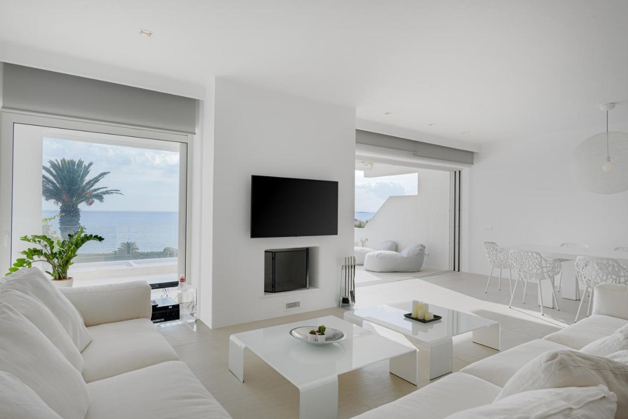 Luxurious Beachfront Villa Maira Agia Marina  Exterior foto